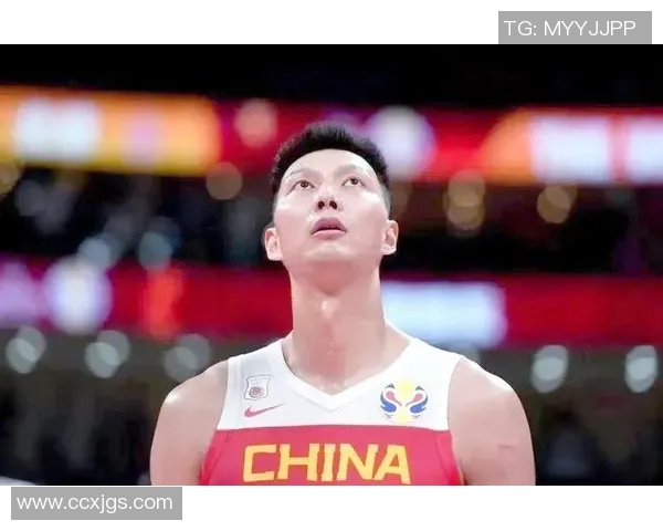 易建联：从篮球新星到国家队核心的辉煌历程与未来展望