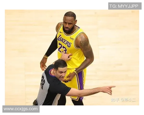 都灵与帕尔马激战正酣比分悬念引发球迷热议